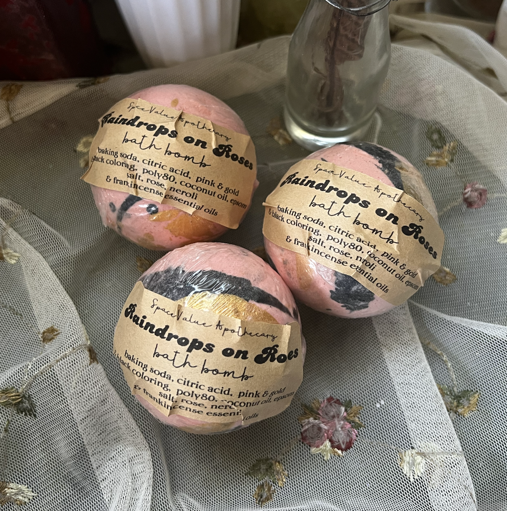 Raindrops on Roses Bath Bomb