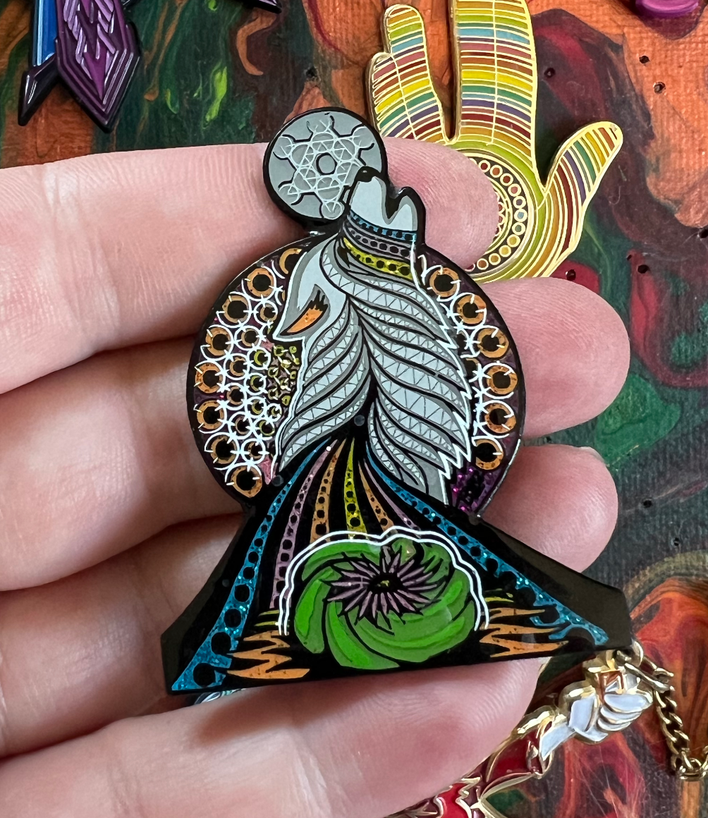 Wolf Pin